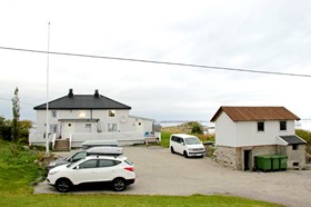 Hus med to leiligheter