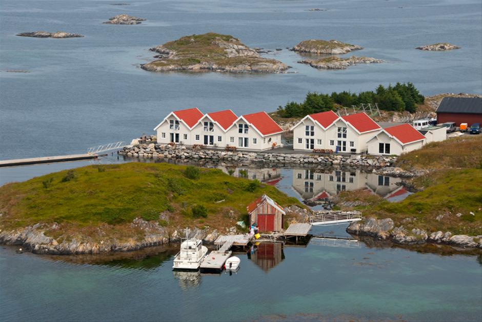 Rorbuferie på Knutshaugen. Dolmøy